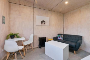 The Little Leigh Bach - Leigh Holiday Home